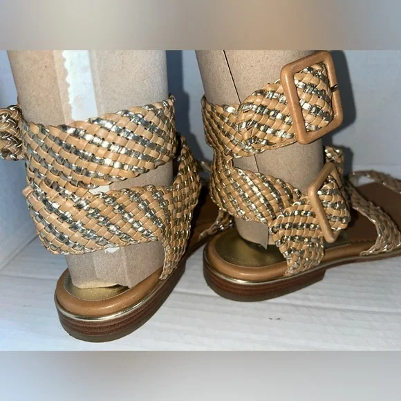 Donald J Pliner Women’s Size 7.5 Leather Sole Flat Lucia Gladiator Sandals weave - Picture 5 of 7